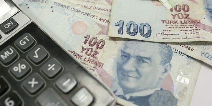 turk-liresi-yeniden-ucuzlasir-dollar-8-lireye-yaxinlasib